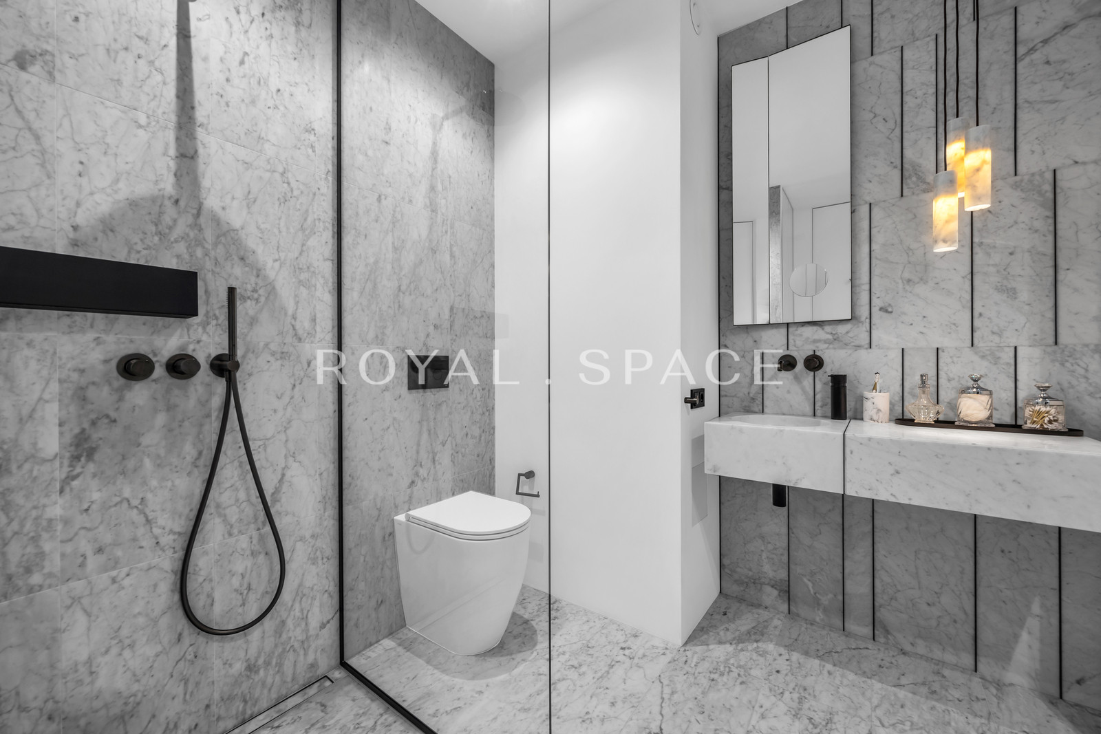 Spacious Apartment with an 18 m² Terrace