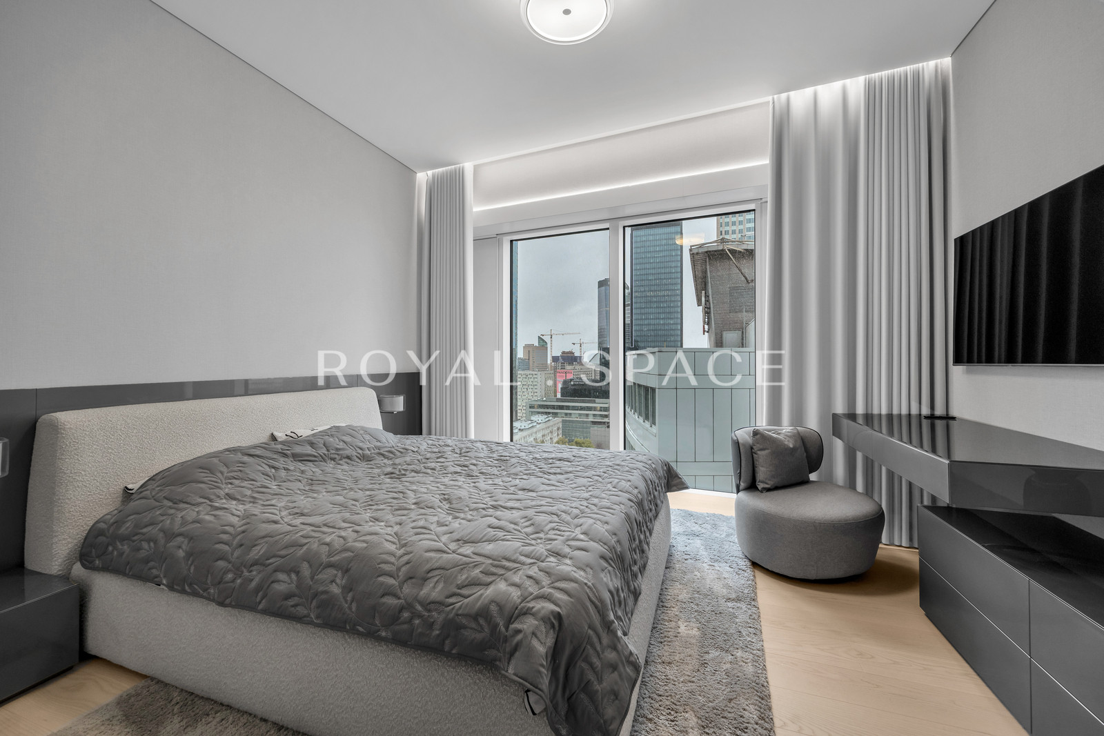 Unique Apartment at Złota 44!