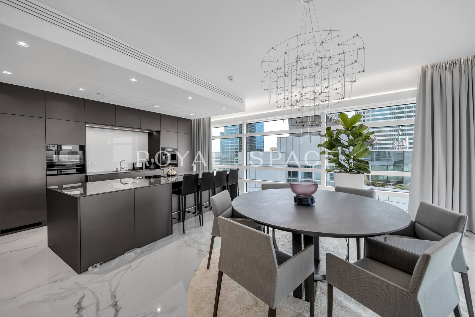 Unique Apartment at Złota 44!