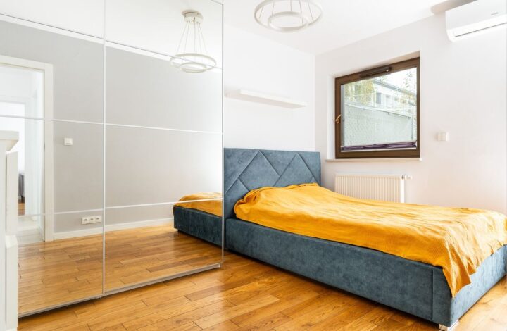 Air-conditioned apartment with a large garden