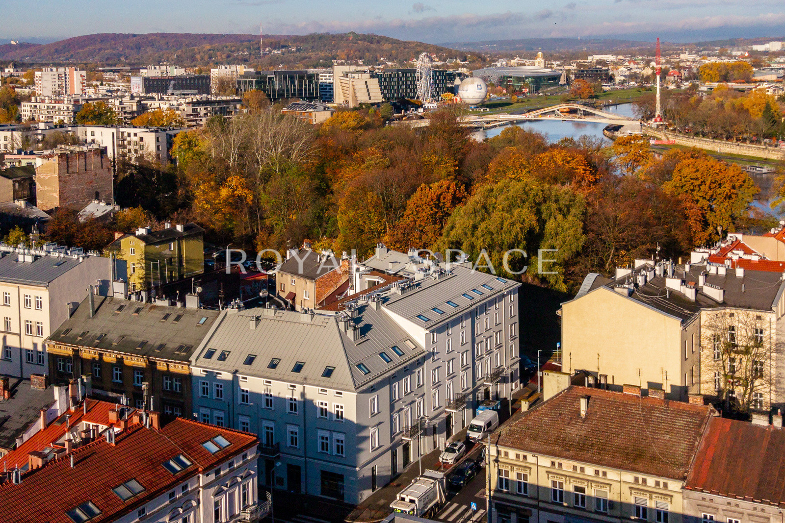Kraków, Podgórze, pl. Emila Serkowskiego