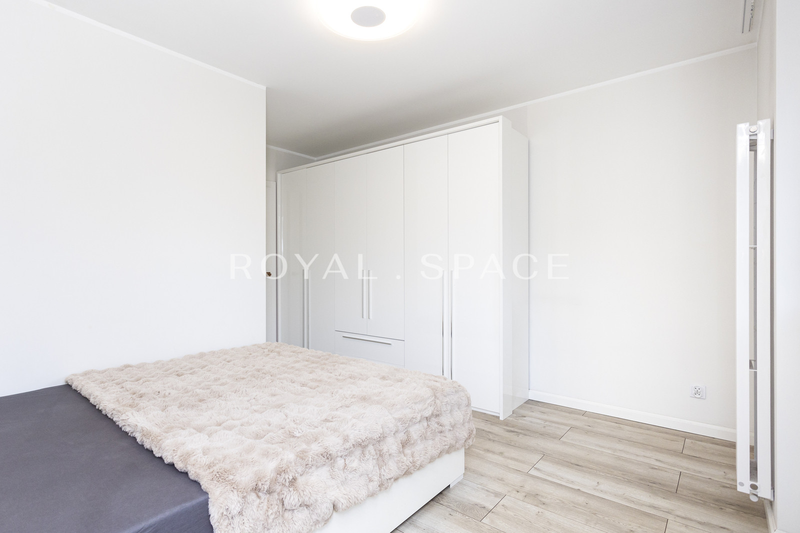 Modern Apartment by Silesia Park | Bytkowska