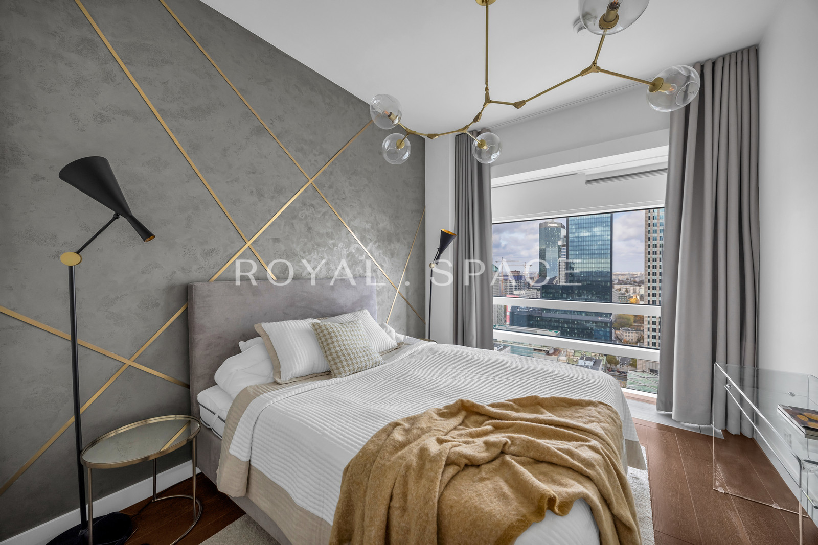 Панорамний апартамент на 23 поверсі | Złota 44