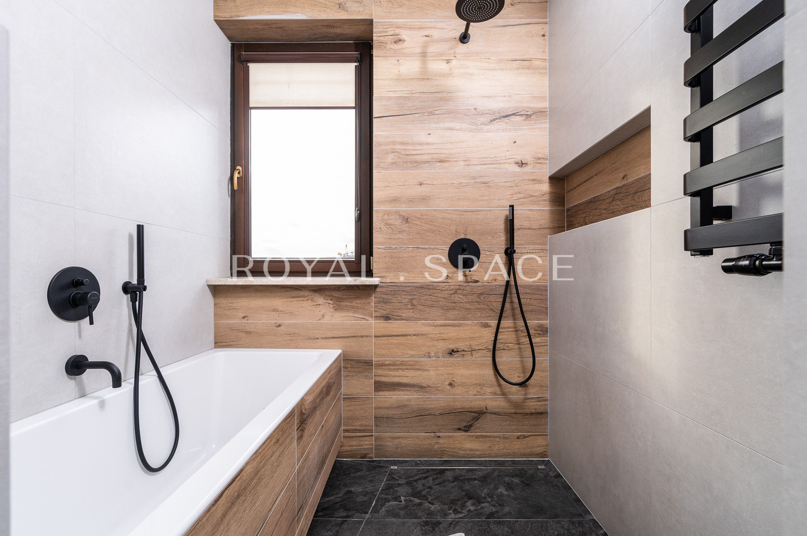 Простора квартира з терасою поблизу Багри