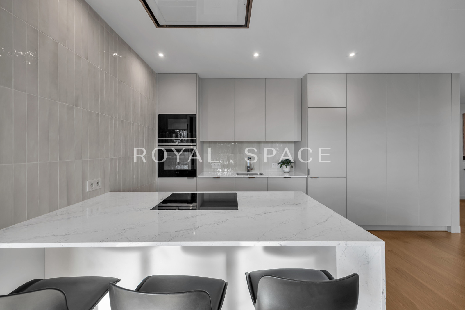 Ekskluzywny 5-pokojowy apartament |Towarowa Square