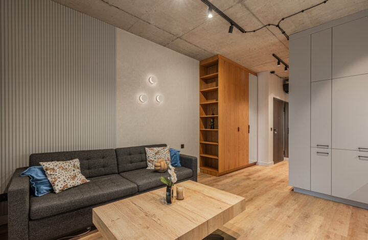 Functional studio on Emilii Plater!