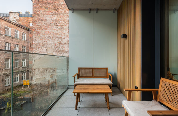 Functional studio on Emilii Plater!