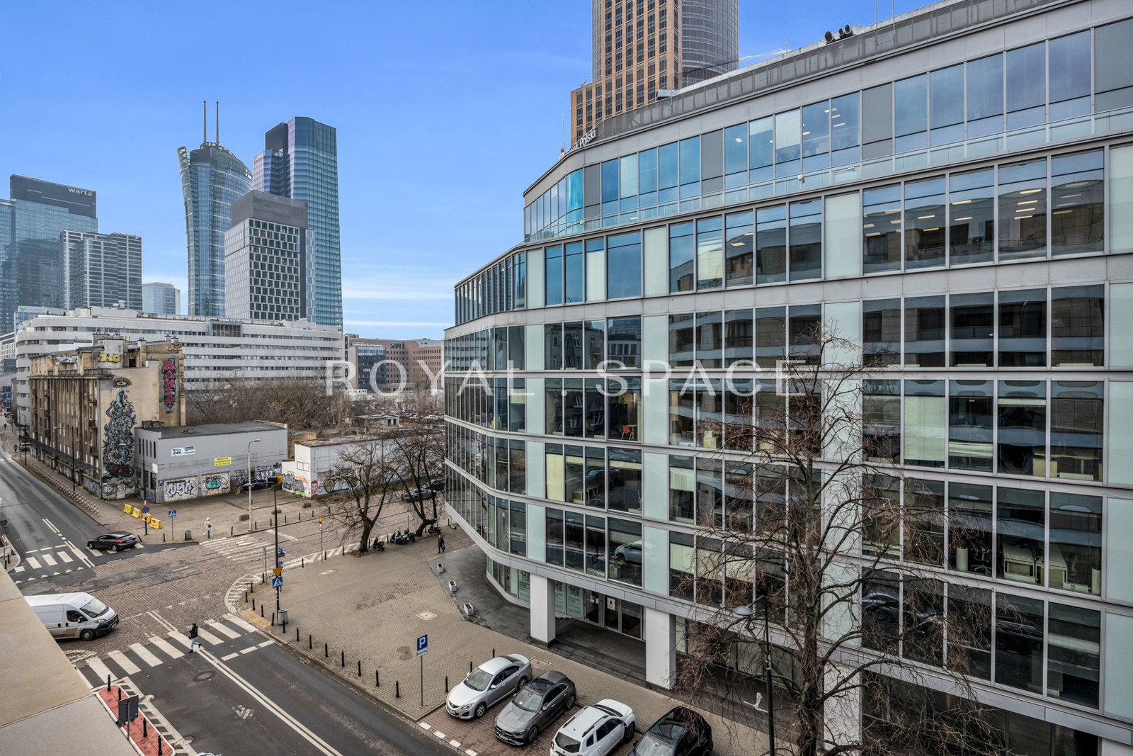 Простора квартира з терасою | Meridian