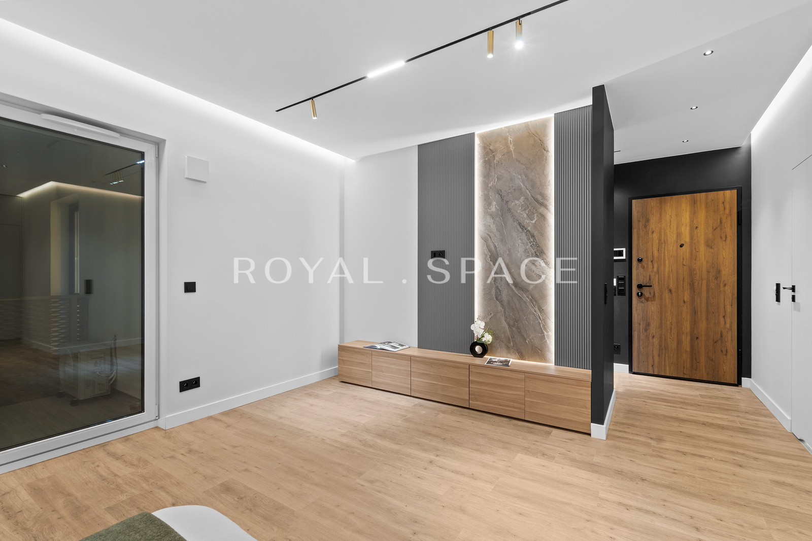 Сучасні апартаменти у Волі