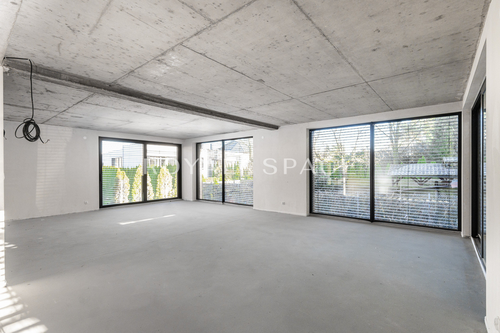 Dwupoziomowy apartament z ogrodem | 02