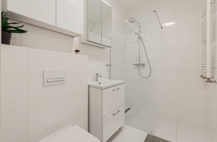 Привабливі світлі апартаменти біля Norblina