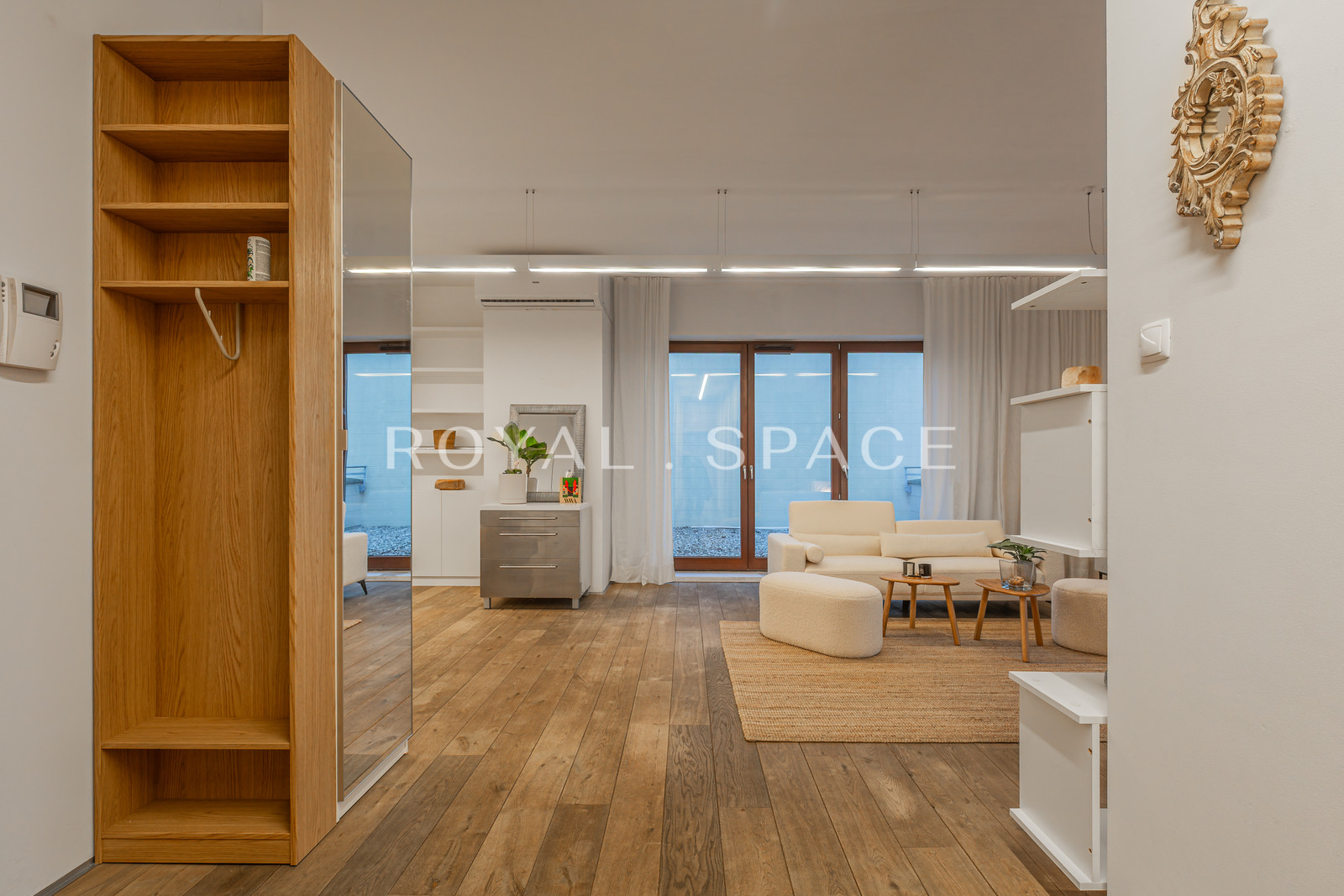 Величезна квартира з терасою 120 м²