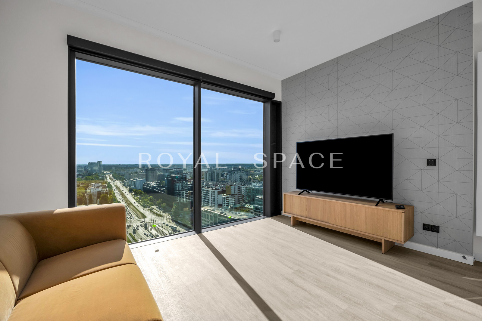 Modern apartment with a stunning view |15th floor!