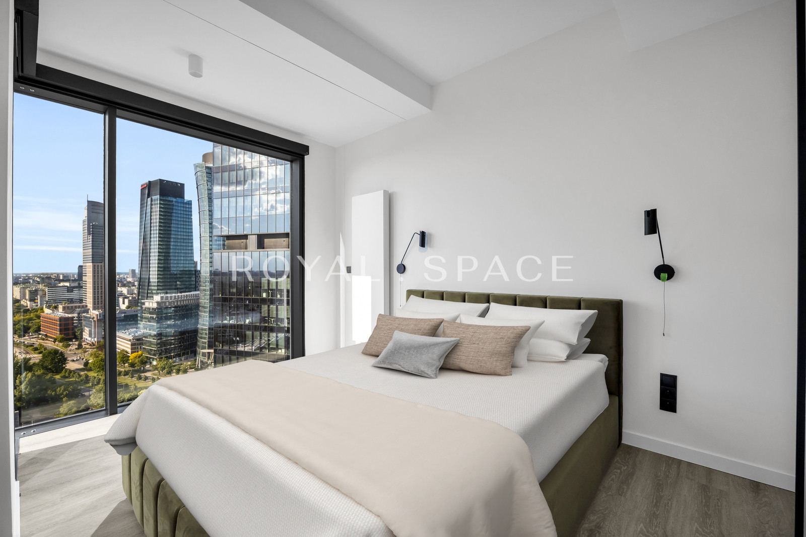 Modern apartment with a stunning view |15th floor!