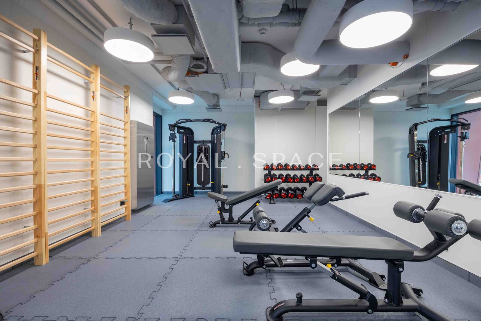 Modern apartment with a stunning view |15th floor!