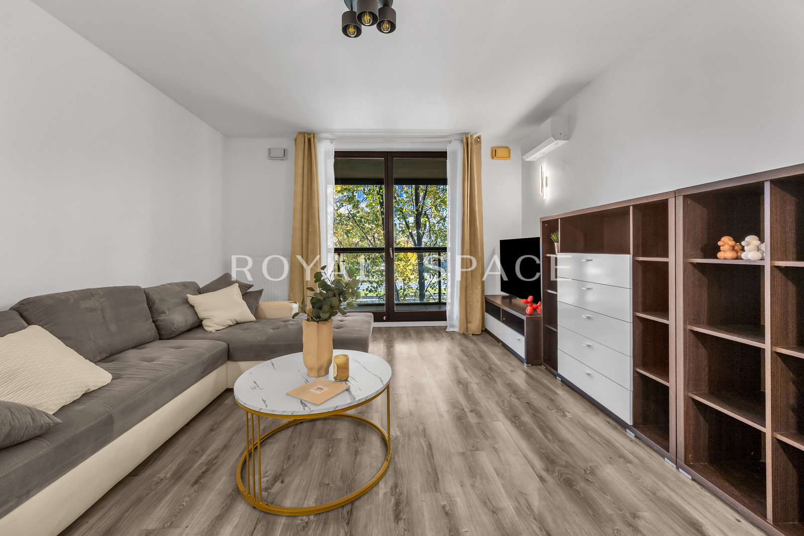 Funkcjonalny apartament koło Browarów Warszawskich