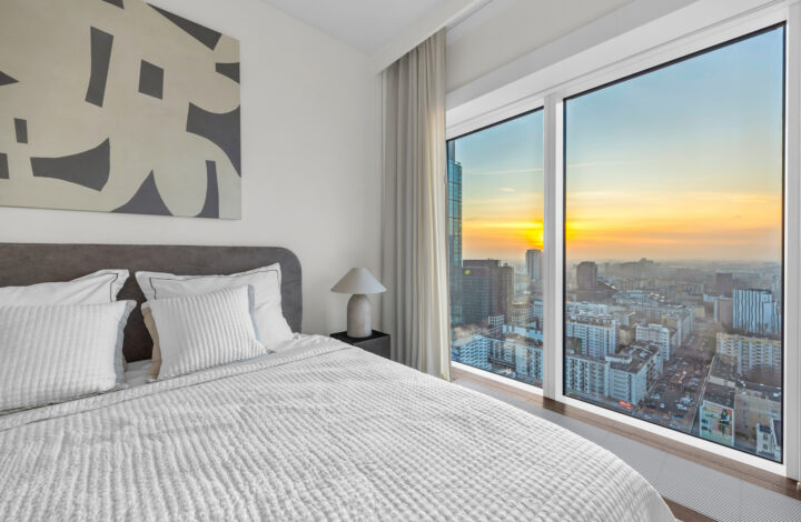 Złota 44 | Wysokie piętro | Nowoczesny apartament