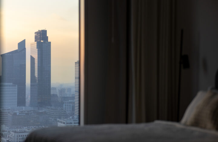 Złota 44 | Wysokie piętro | Nowoczesny apartament