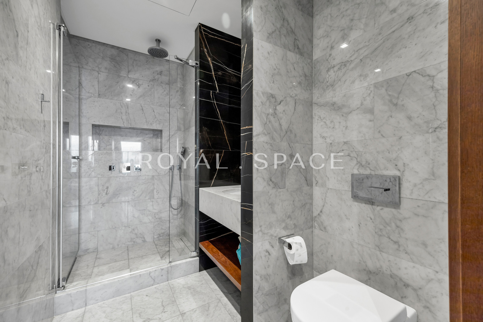 Złota 44 | Wysokie piętro | Nowoczesny apartament