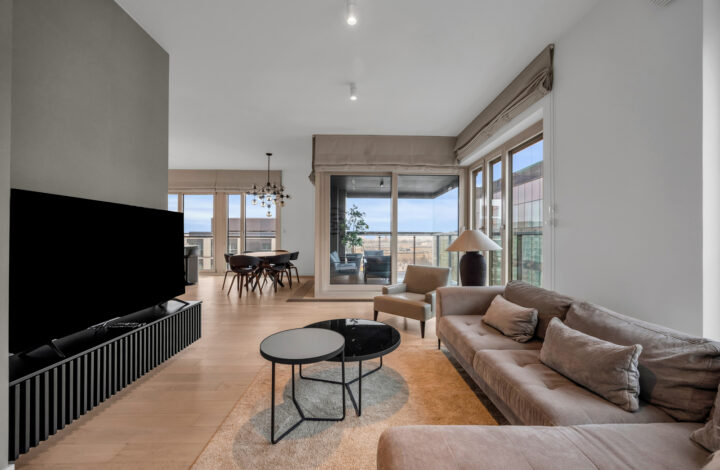 Apartament na 13 piętrze w Mennica Residence!