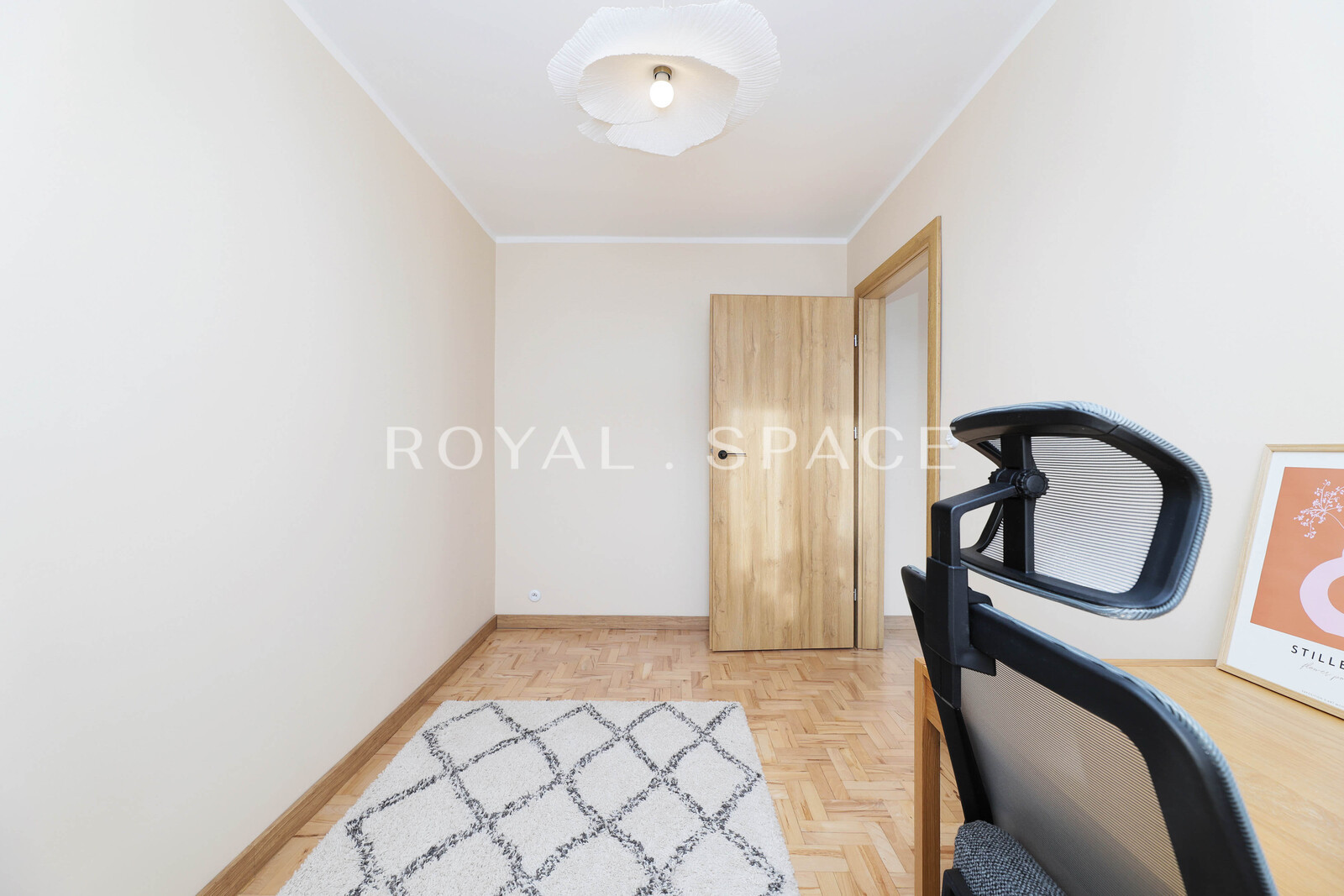 Jasne mieszkanie w zielonej okolicy z loggią!