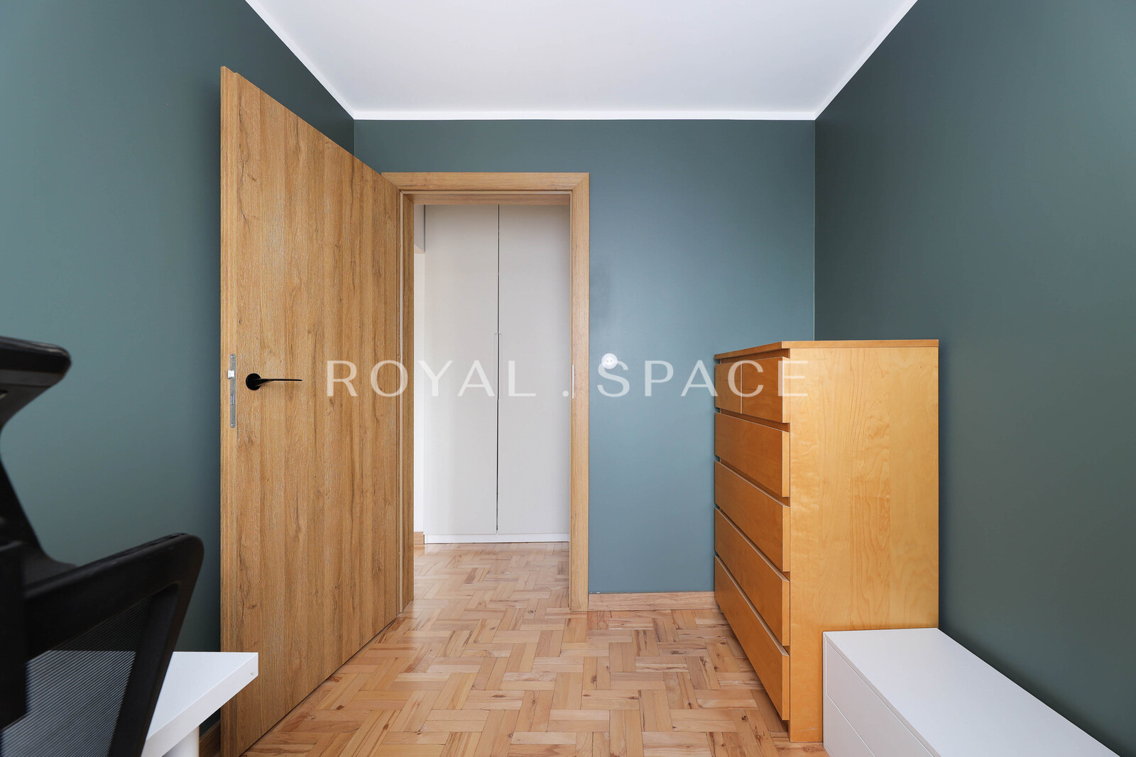 Jasne mieszkanie w zielonej okolicy z loggią!