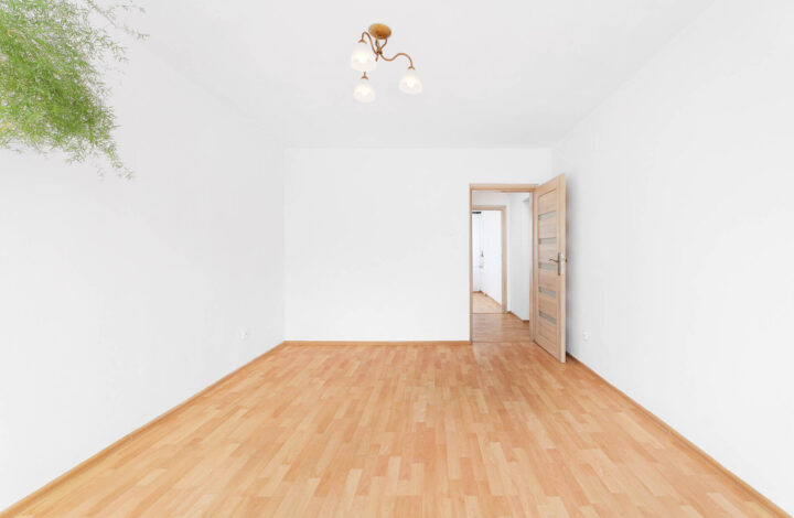 Jasne mieszkanie z loggią!