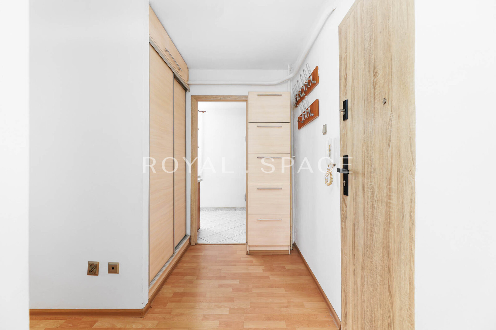 Jasne mieszkanie z loggią!