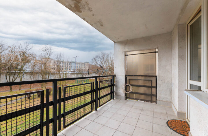 Jasne mieszkanie z loggią!