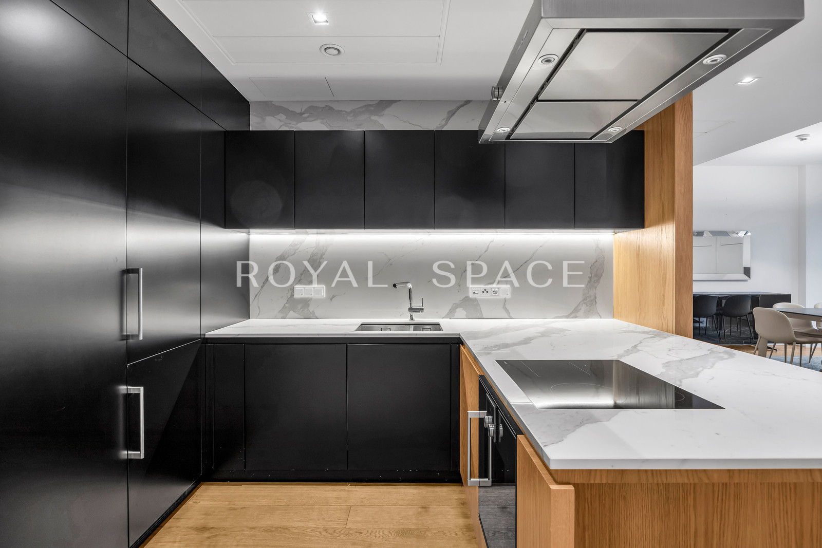 Апартаменти на 30+ поверсі – Złota 44