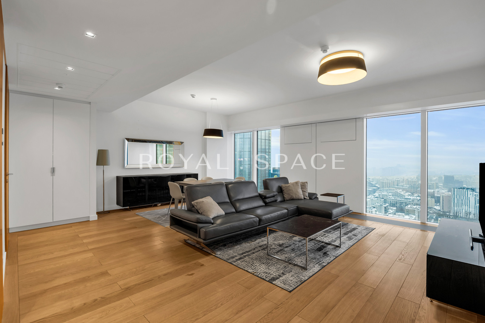 Апартаменти на 30+ поверсі – Złota 44