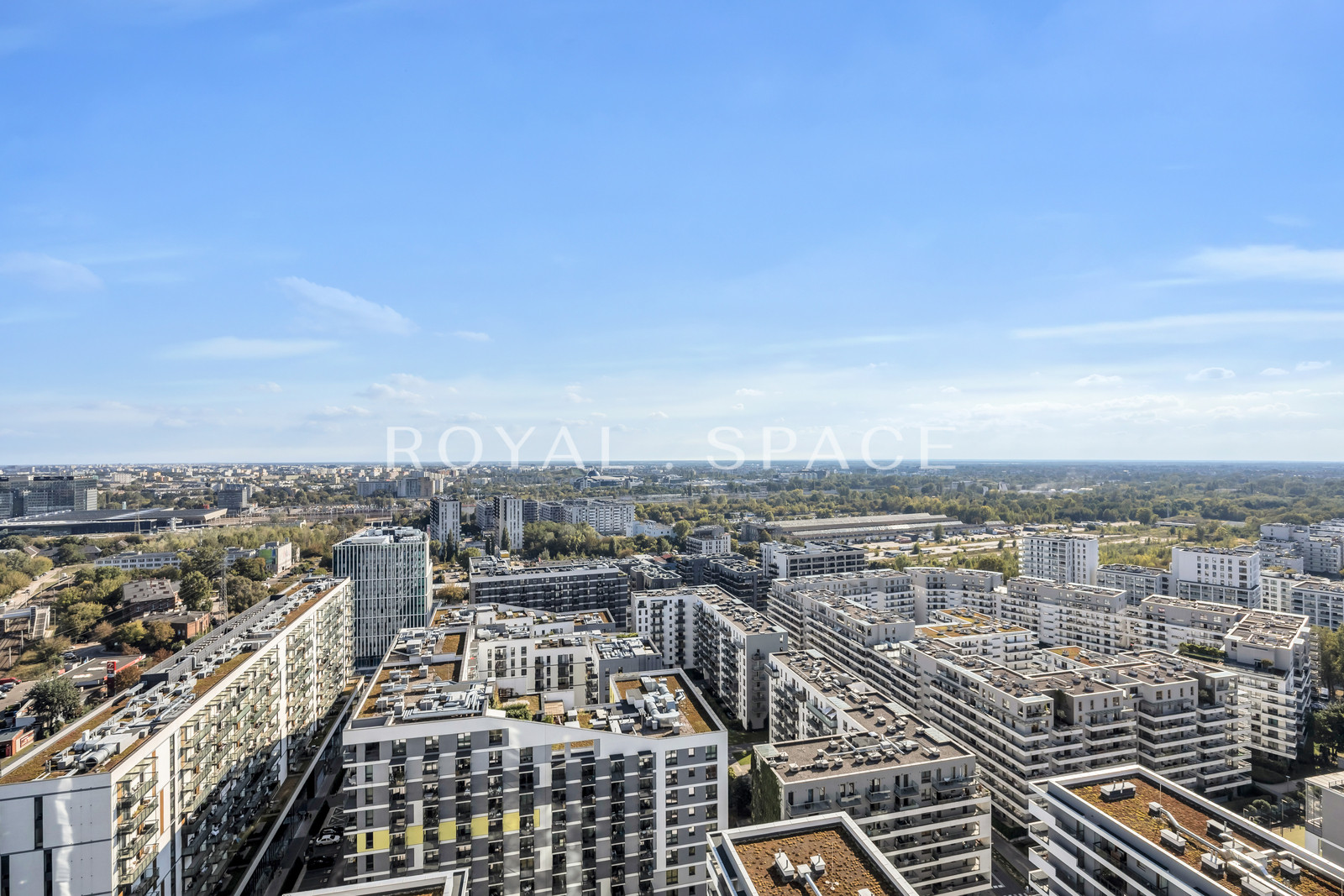 4 Room Apartment  on Wola with View