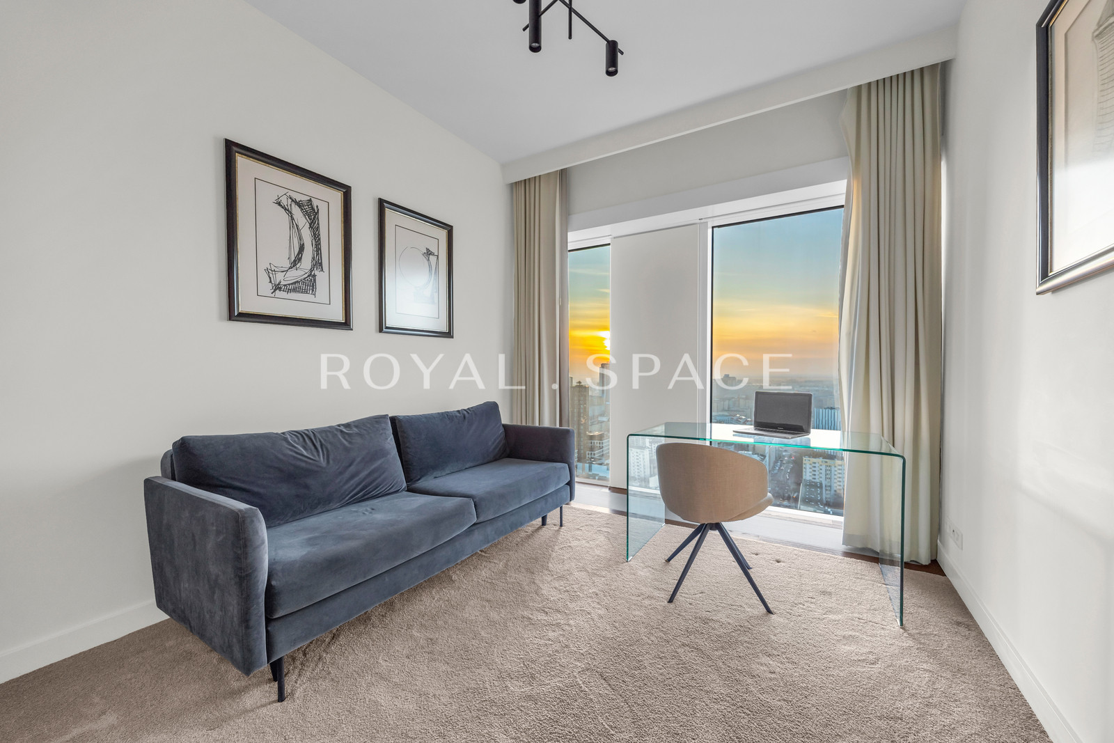 Złota 44 | High floor | Modern apartment