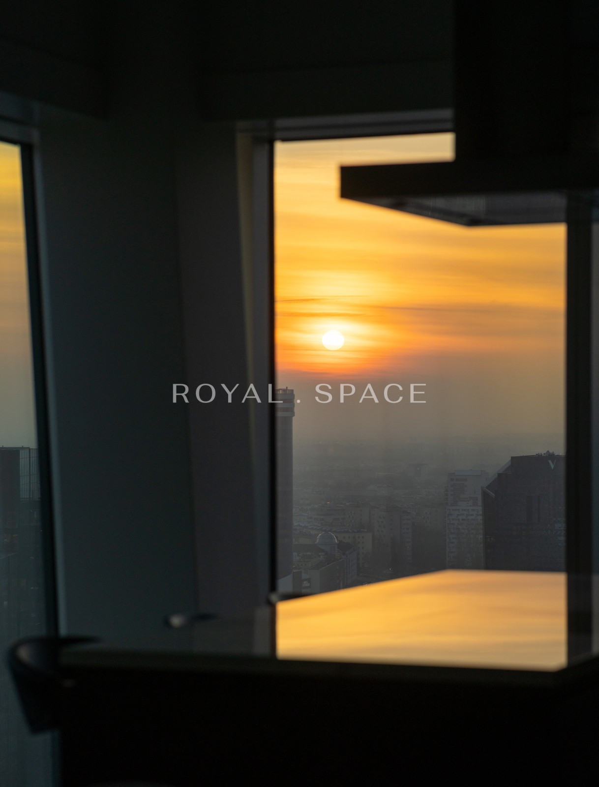 Złota 44 | High floor | Modern apartment