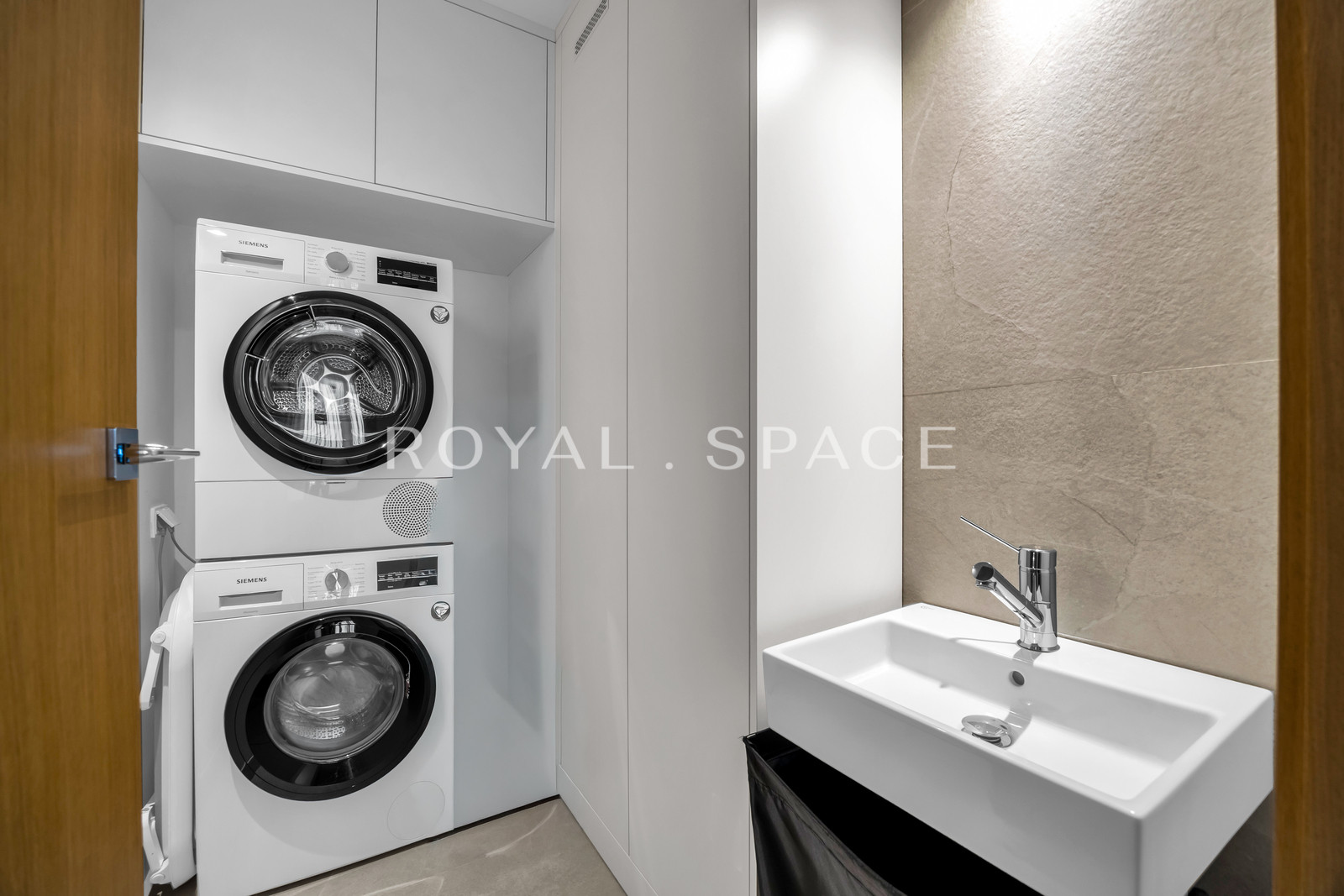 Penthouse with terrace & 4 parking spots