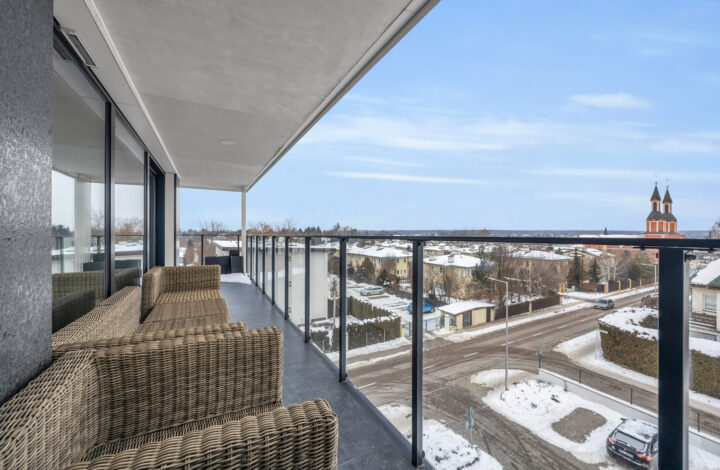 Penthouse with terrace & 4 parking spots