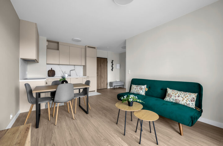 Modern 1-Bedroom Apartment with Balcony