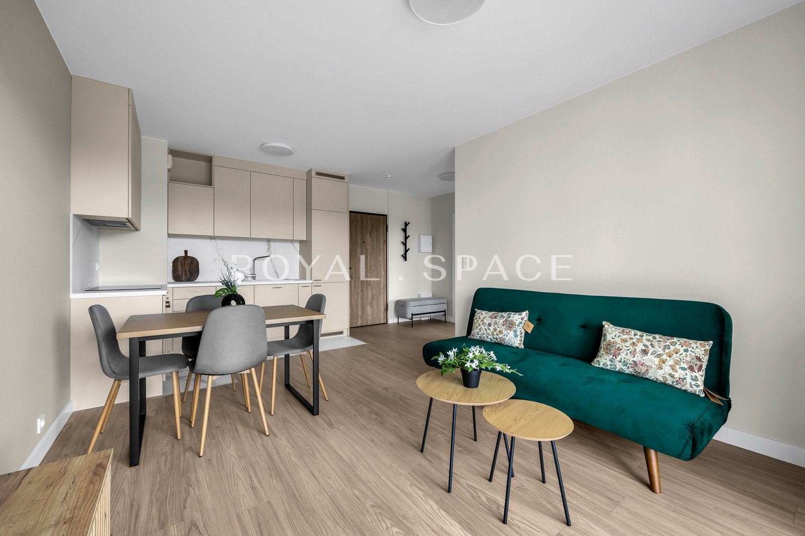 Modern 1-Bedroom Apartment with Balcony