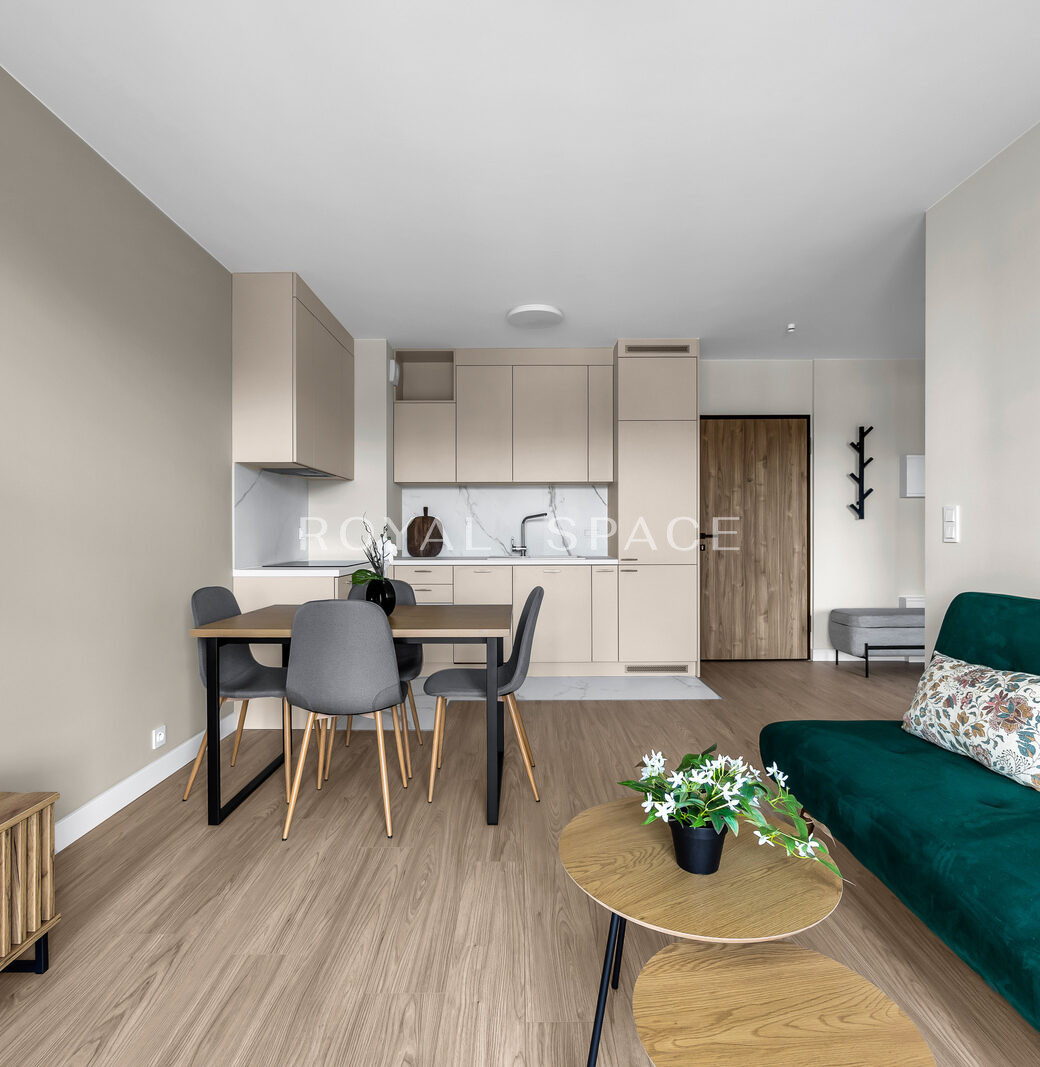 Modern 1-Bedroom Apartment with Balcony