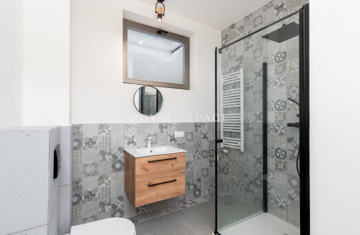 Przestronny dom pod działalność z ogrodem!