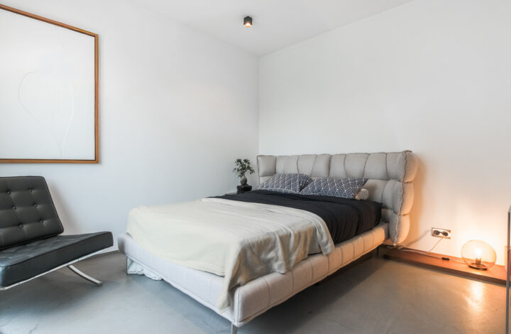 Стильна квартира на останньому поверсі!