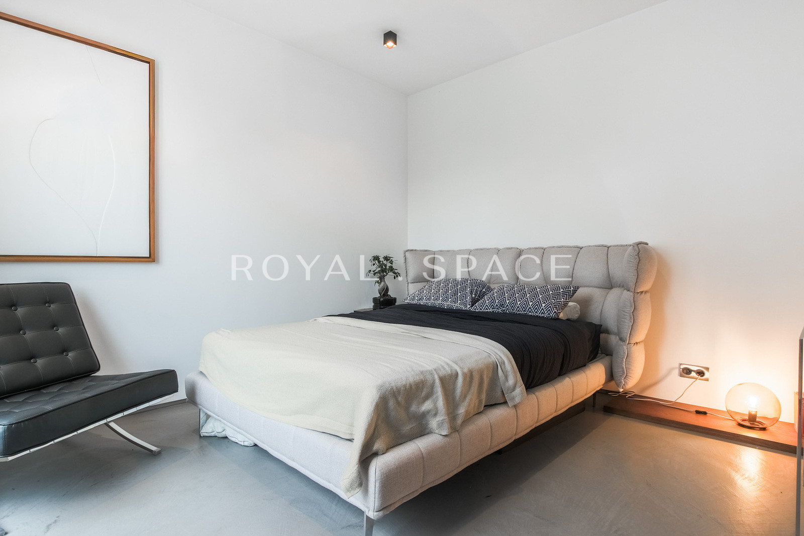 Стильна квартира на останньому поверсі!