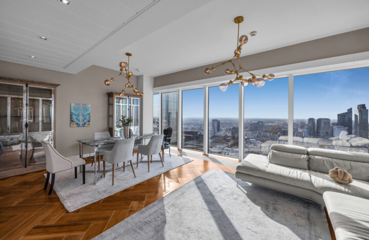 Prestigious High-Floor Apartment | Złota 44