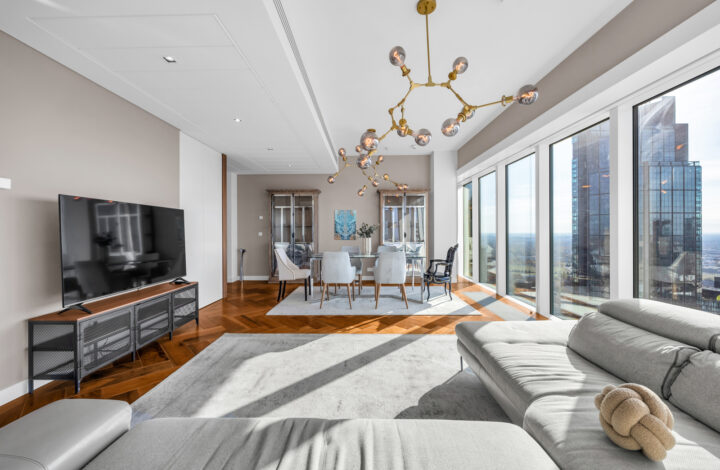 Prestigious High-Floor Apartment | Złota 44