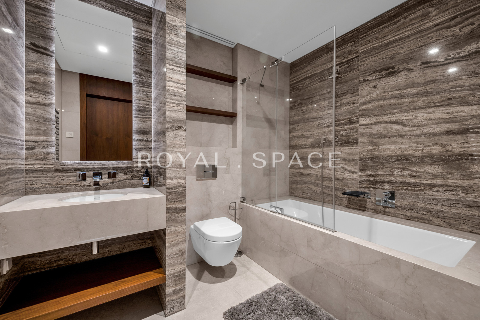 Prestigious High-Floor Apartment | Złota 44