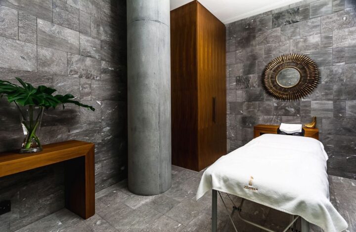 Prestigious High-Floor Apartment | Złota 44