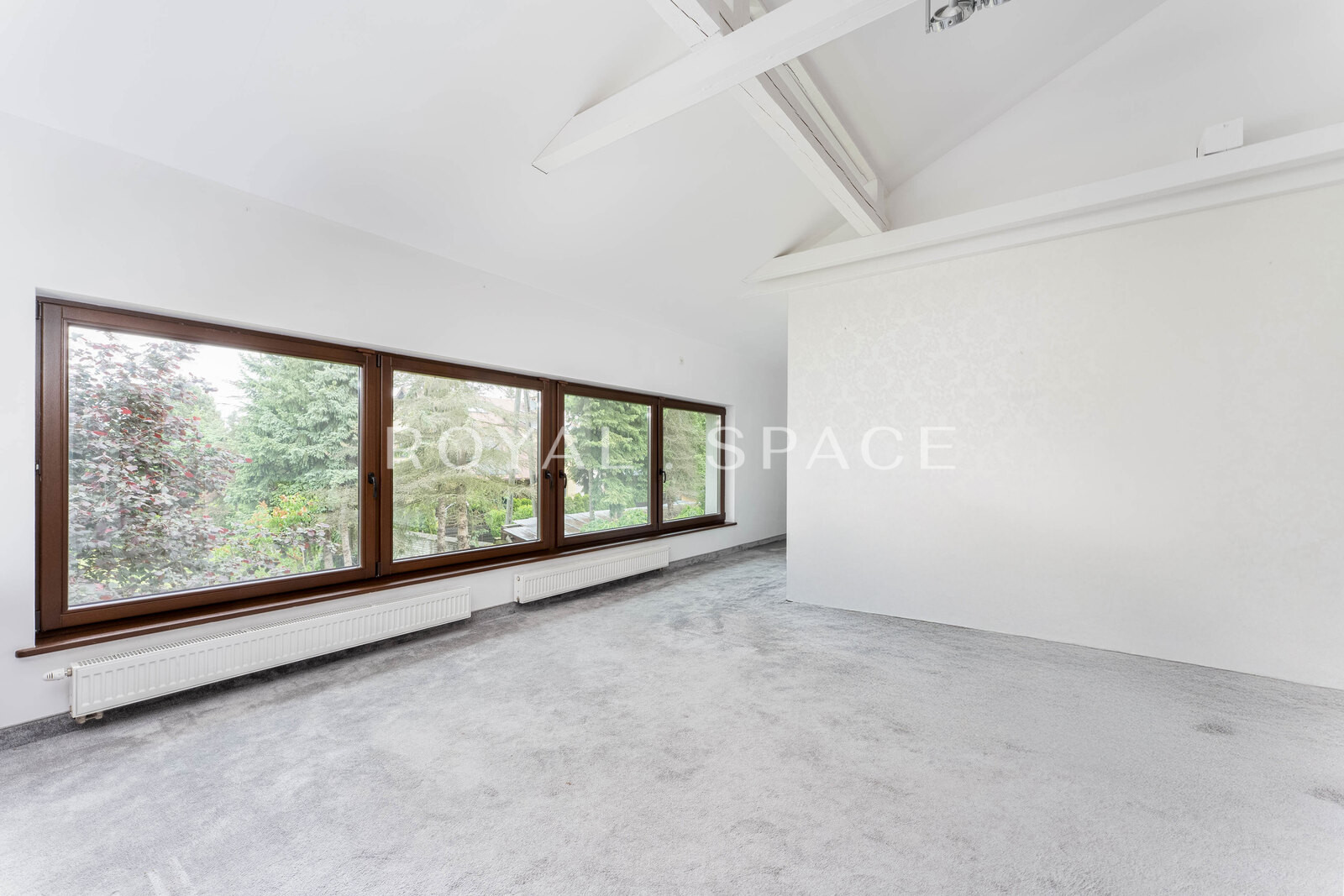 Prestigious House with Large Plot | NEW PRICE