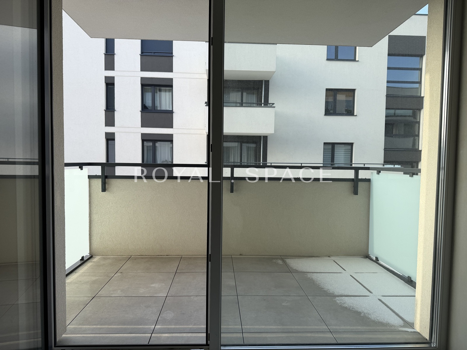 Apartament z balkonem na Bażantowie | Moderna 5