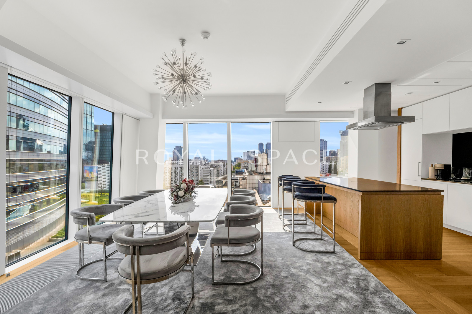 230 m² of luxury at Złota 44!