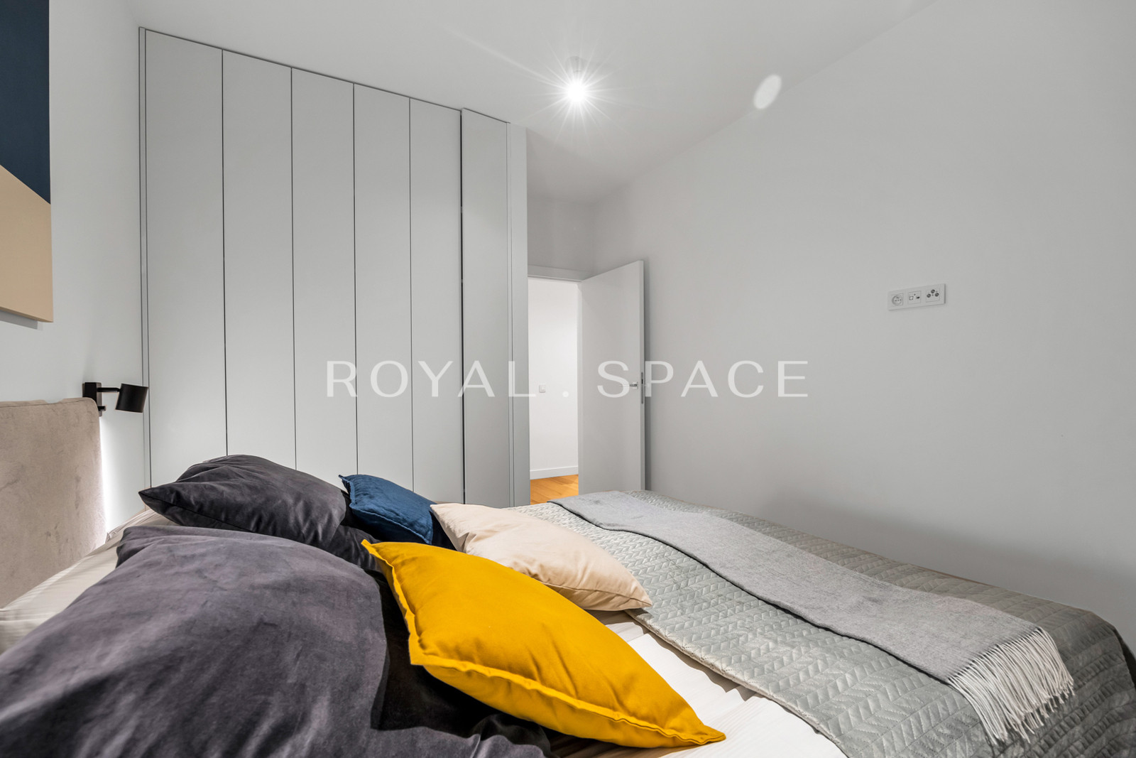 Люксовий просторий апартамент в оренду!